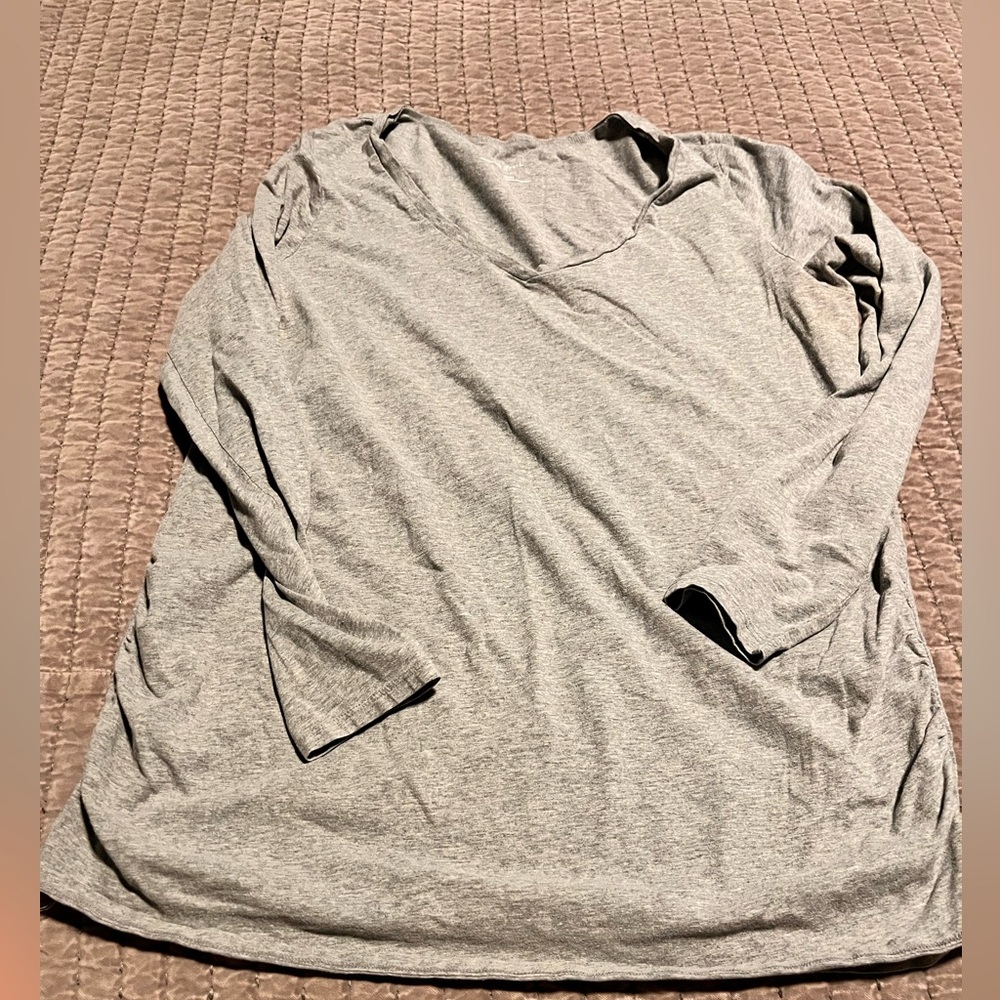 Motherhood Maternity Gray Long Sleeve Top